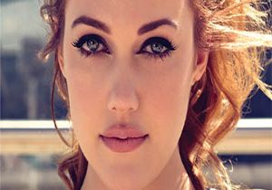 Meryem Uzerli Yeni Bir Diziyle Ekranlara Dnyor 